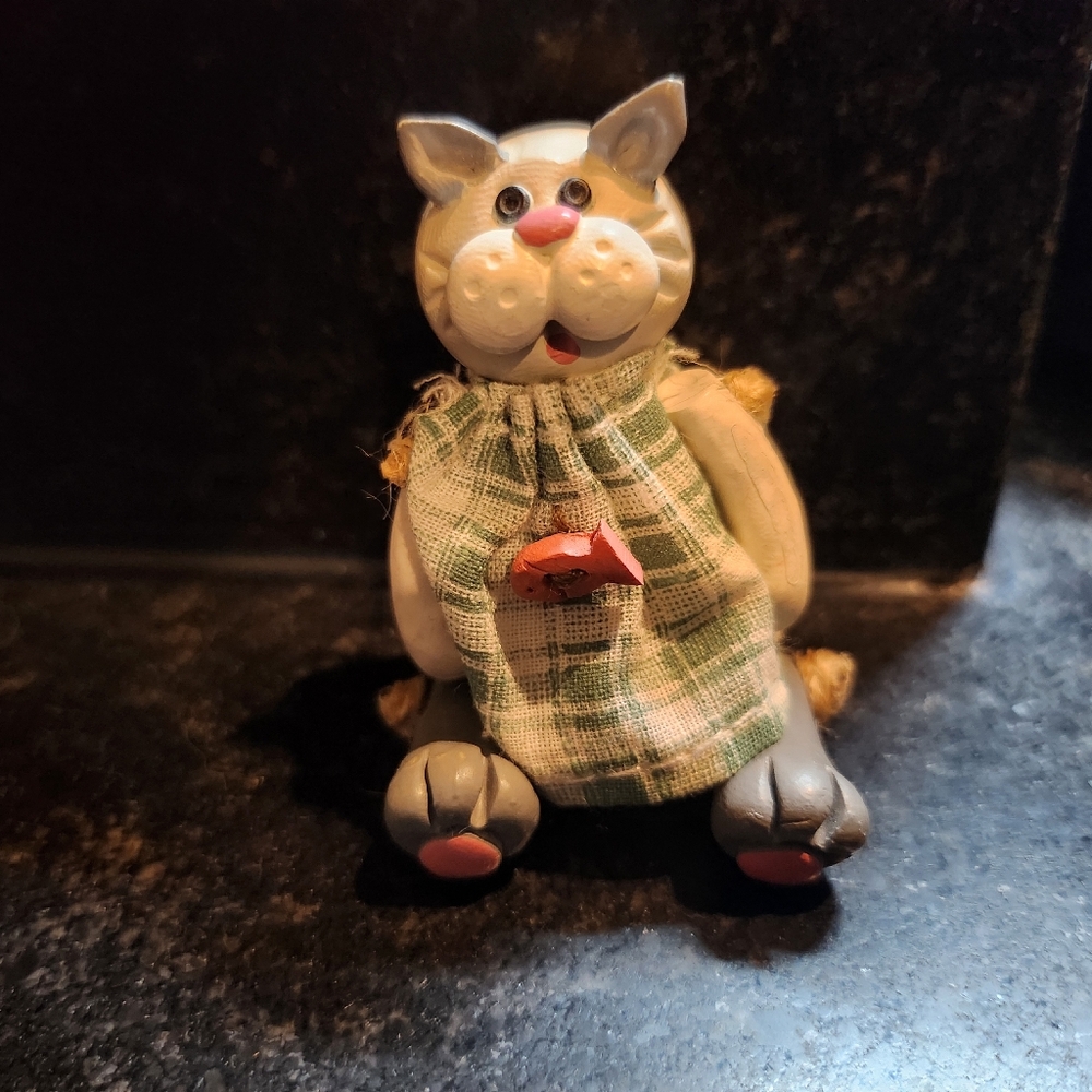 Russ Berrie & Co Mini-kins Kitty Cat Figurine